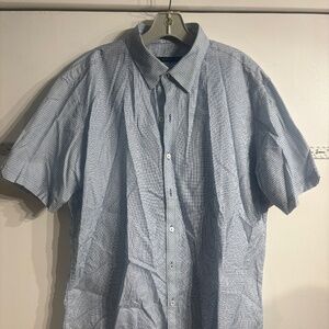 Zachary Prell Botton down tee shirt